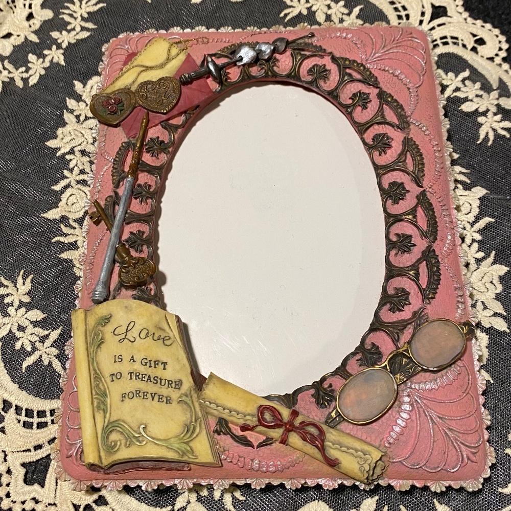 Victorian Style Frame